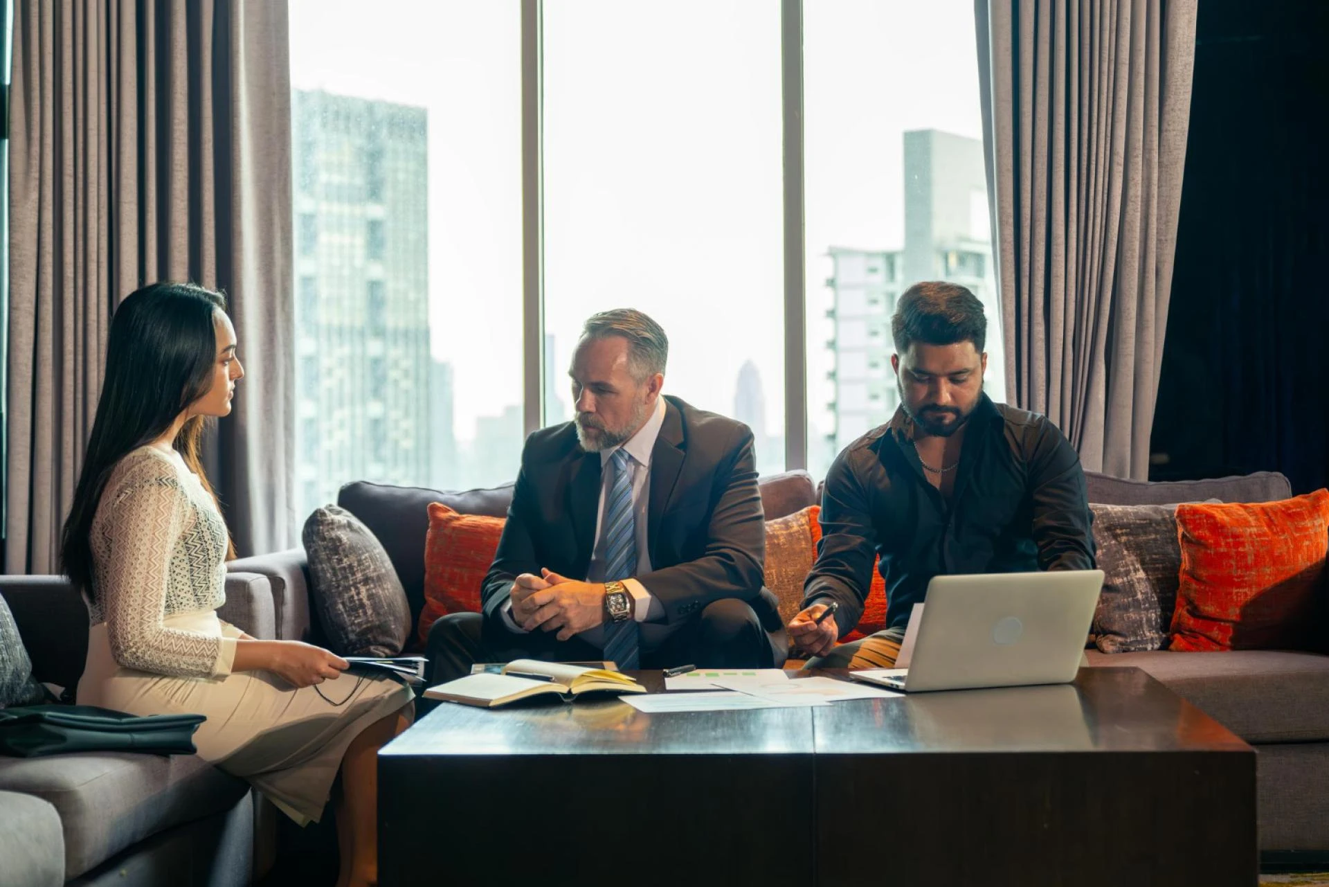 Business Setup Consultant in Dubai: Your Gateway to Entrepreneurial Success