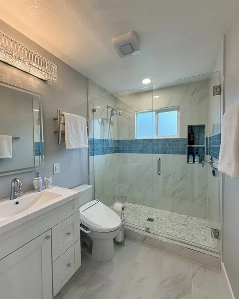 Small Bathroom Remodeling Tips for San Diego Apartments