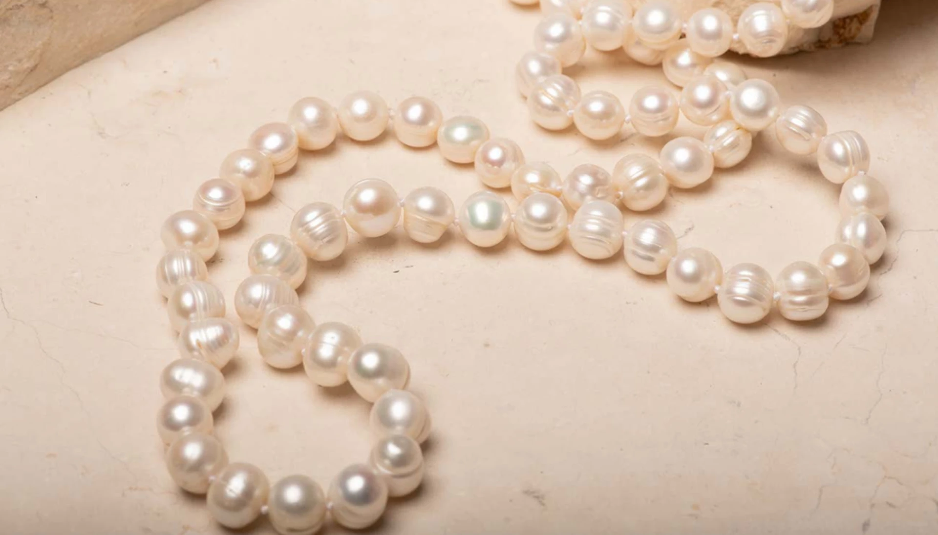 How Freshwater Pearls Reflect Natural Beauty