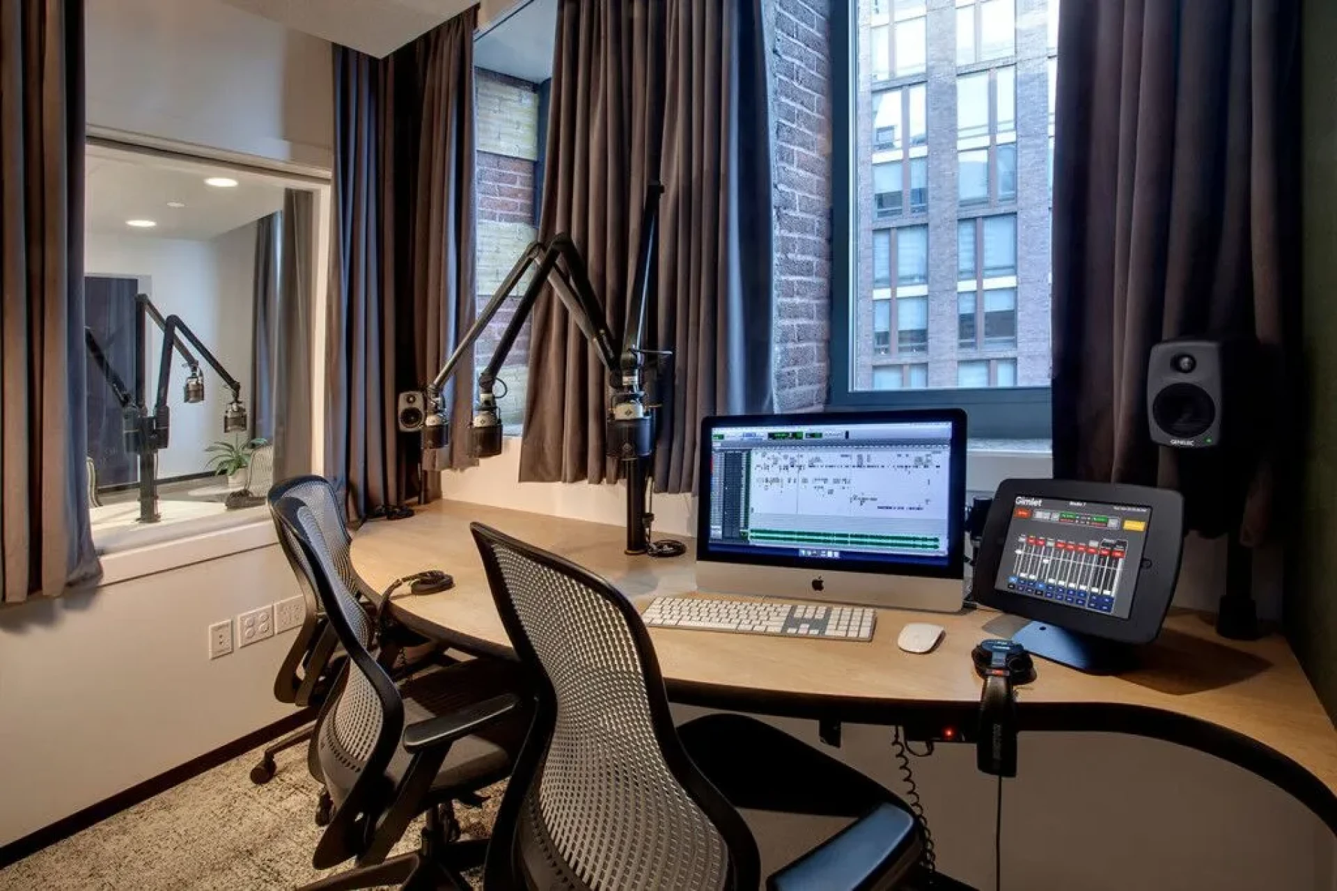 The Ultimate Guide to Booking a Podcast Studio in Dubai