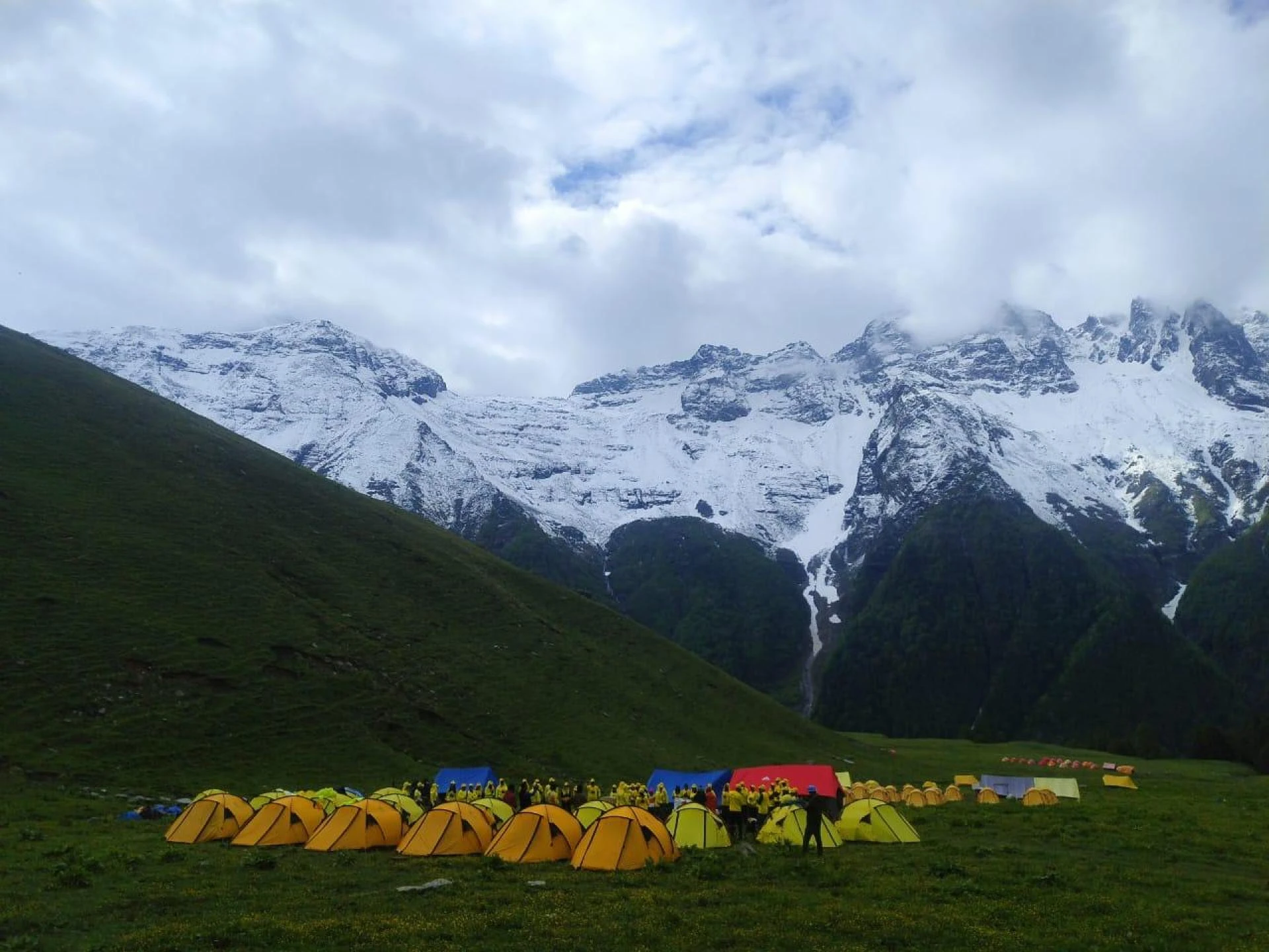 Buran Ghati Trek – A Himalayan Adventure Through Untamed Beauty