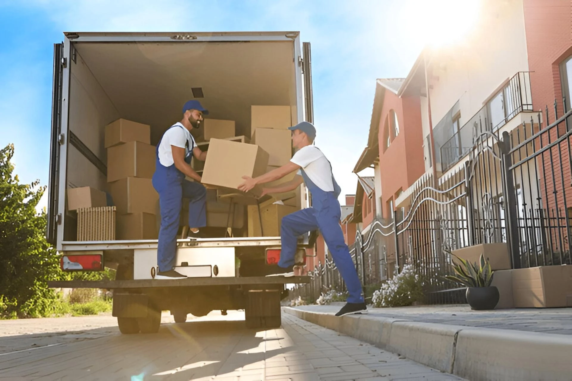 How Professional Movers Handle Last-Minute Moves in Melbourne