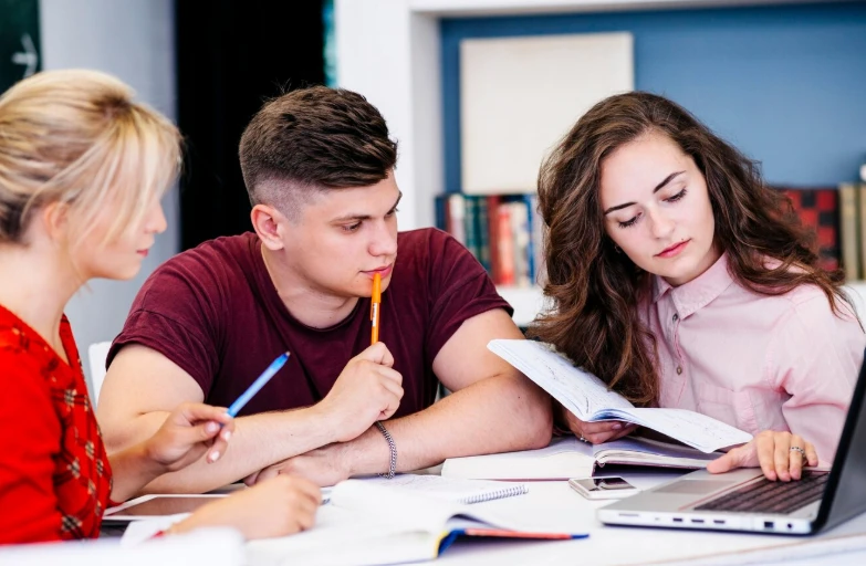  Best MCAT Prep Course for Busy Students: Study Smarter