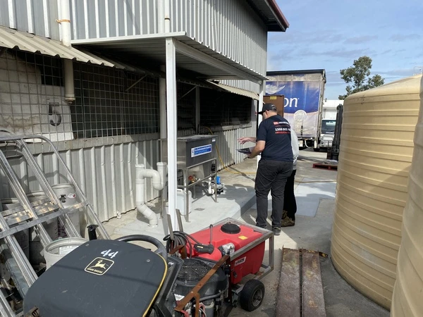 How to Build the Perfect Car Wash Bay: A Complete Guide