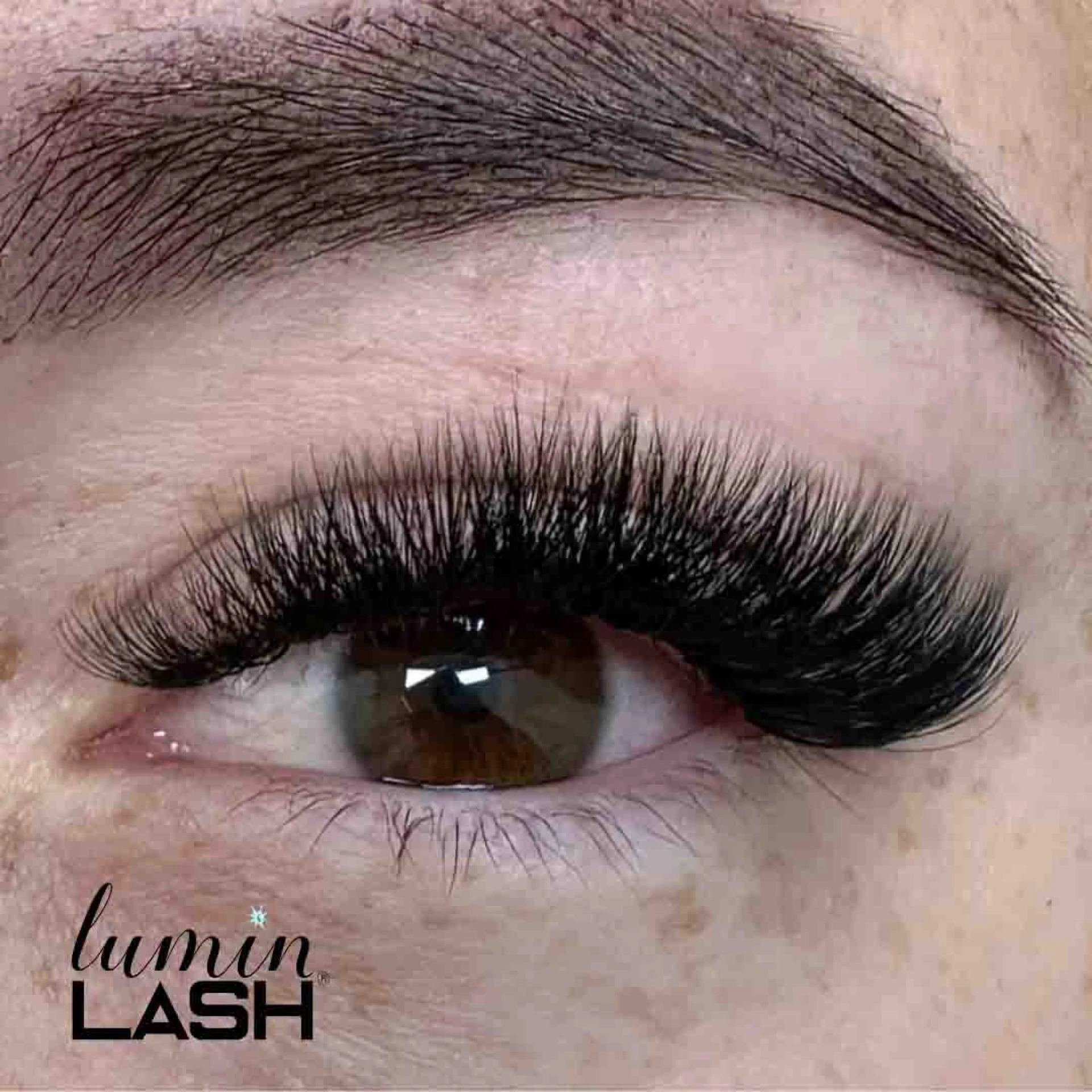 Get Effortless Beauty Every Day with Houston Eyelash Extensions