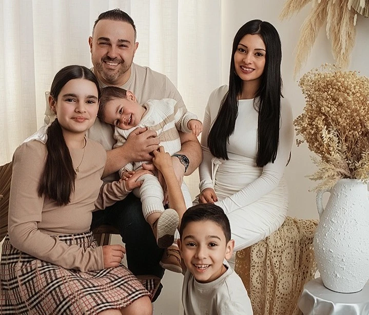Family Photography Sydney Outfit Tips – Colours, Styles & Planning Ahead