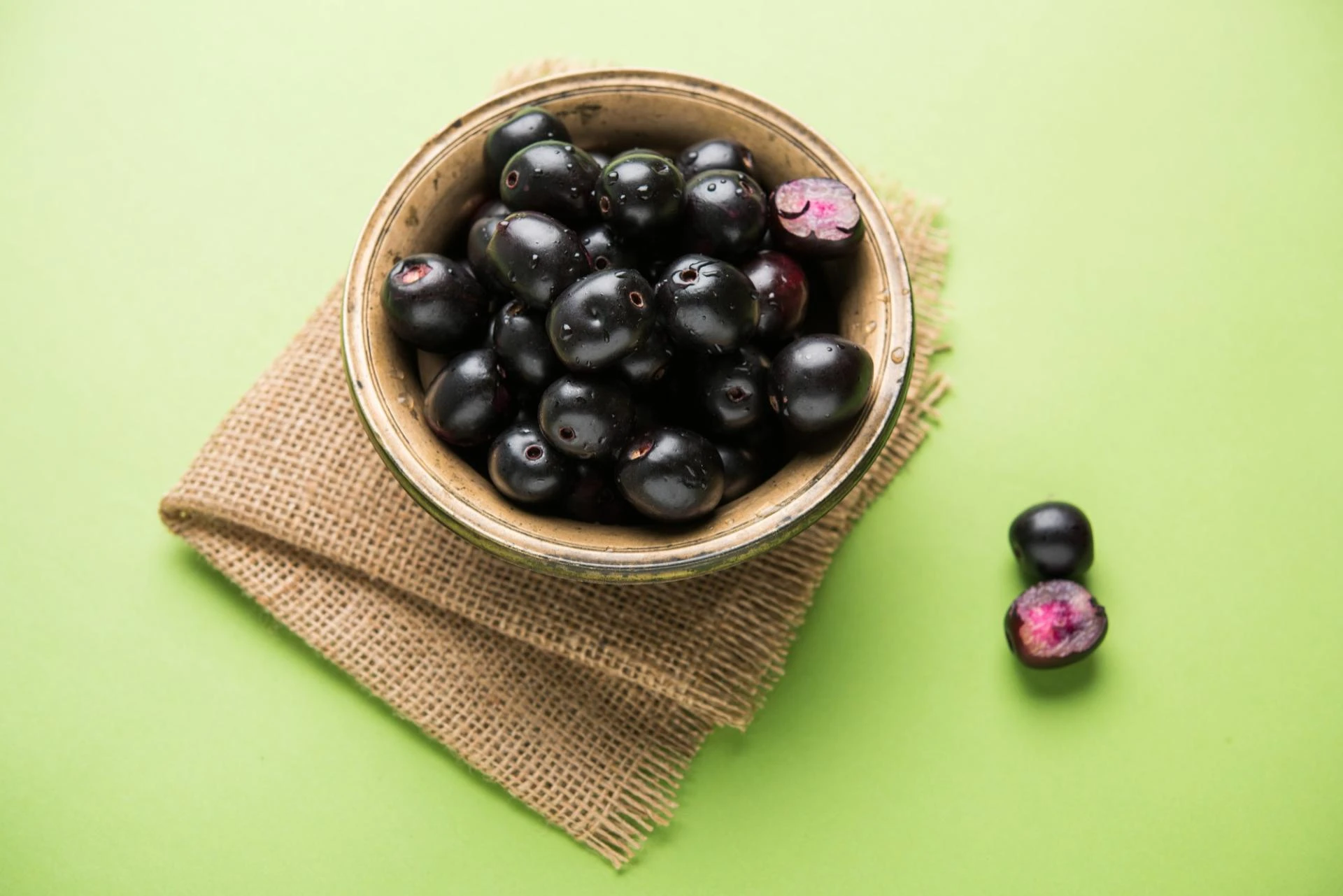 Jamun Fruit: A Purple Powerhouse of Health and Healing