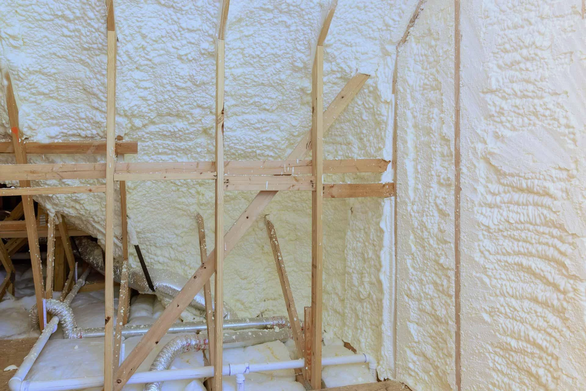 How Spray Foam Experts Solve Common Insulation Issues in Tallahassee, FL