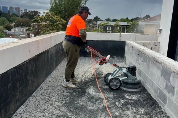 How Professionals Achieve Flawless Concrete Finishes