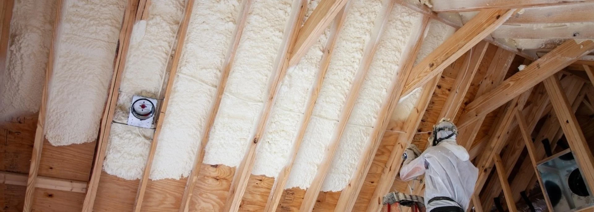 Why Reno, NV Homeowners Choose a Spray Foam Insulation Contractor