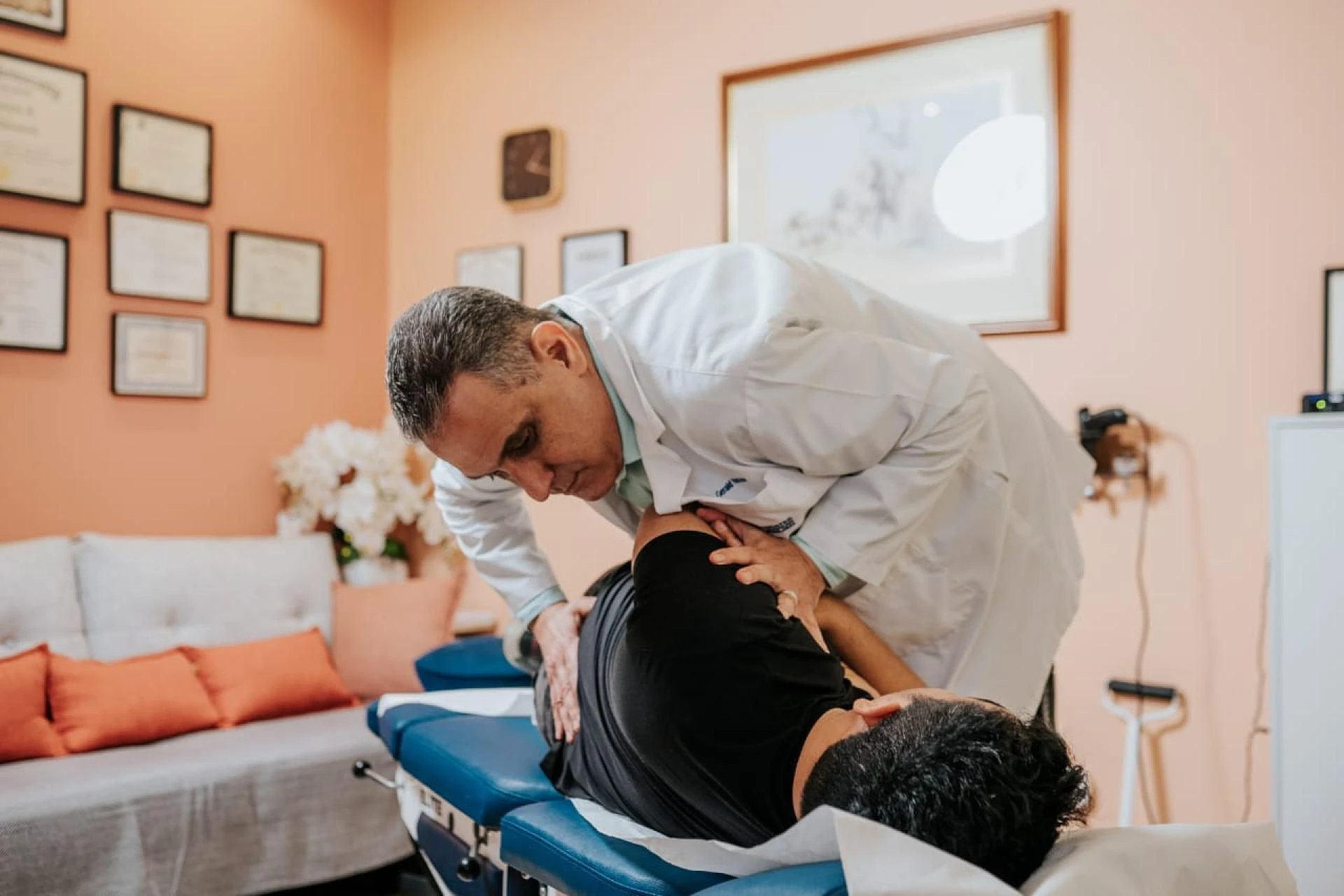 Best Chiropractor in Dubai for Effective Pain Relief and Wellness Care