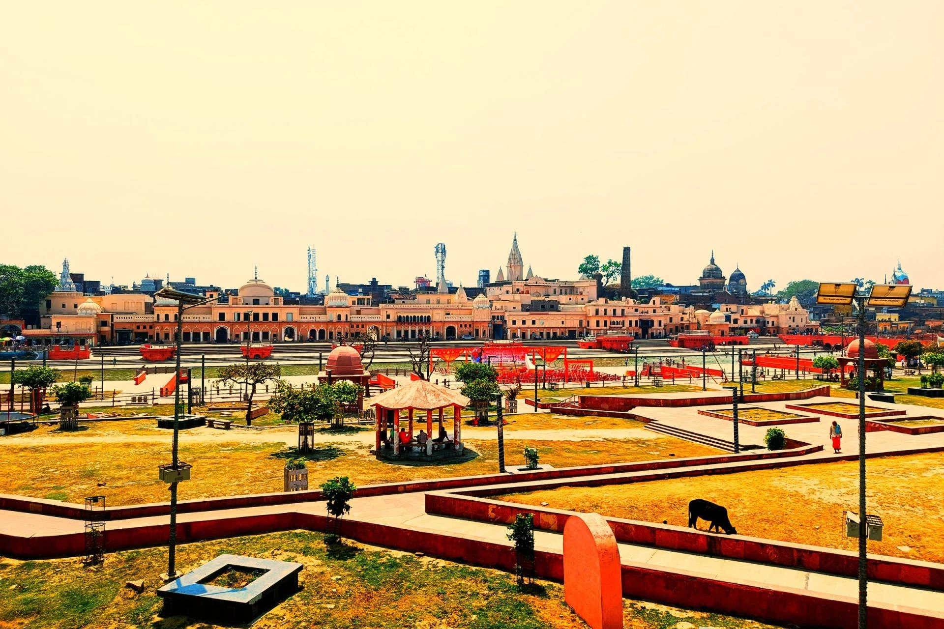 Explore Ram Janmabhoomi: Best Lucknow to Ayodhya Tour Packages