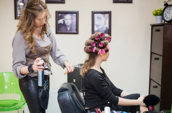 How Schema Markup Helps Hair Salons Get Found