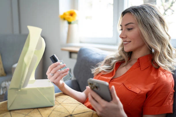 Discover the Perfect Scent: Guide to Buying Perfumes for Women Online