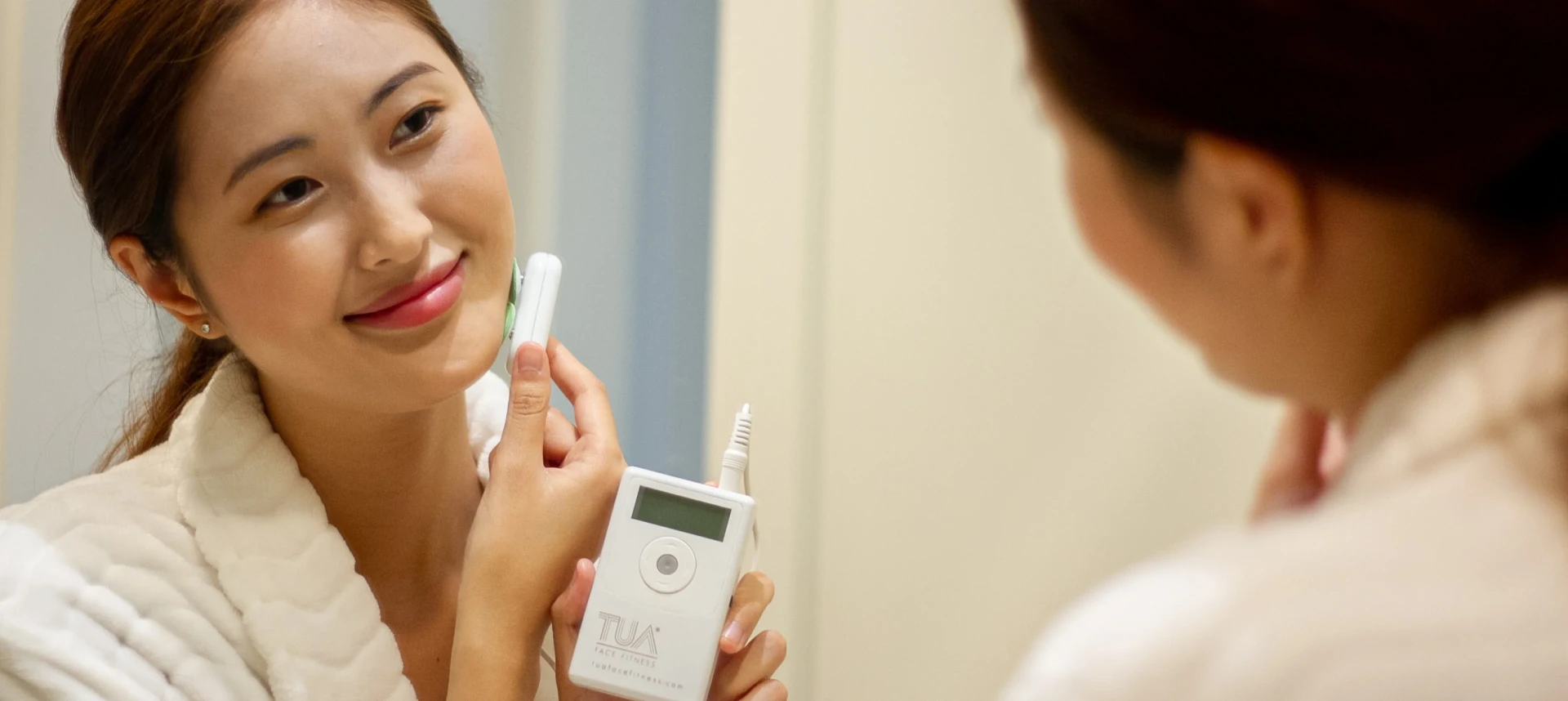 How to Use a Skincare Device Safely for Maximum Results
