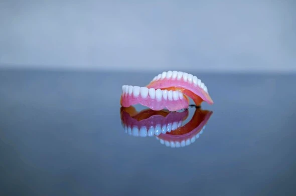 Exploring Conventional and Implant-Supported Dentures for Tooth Replacement a Comprehensive Guide to Dentures