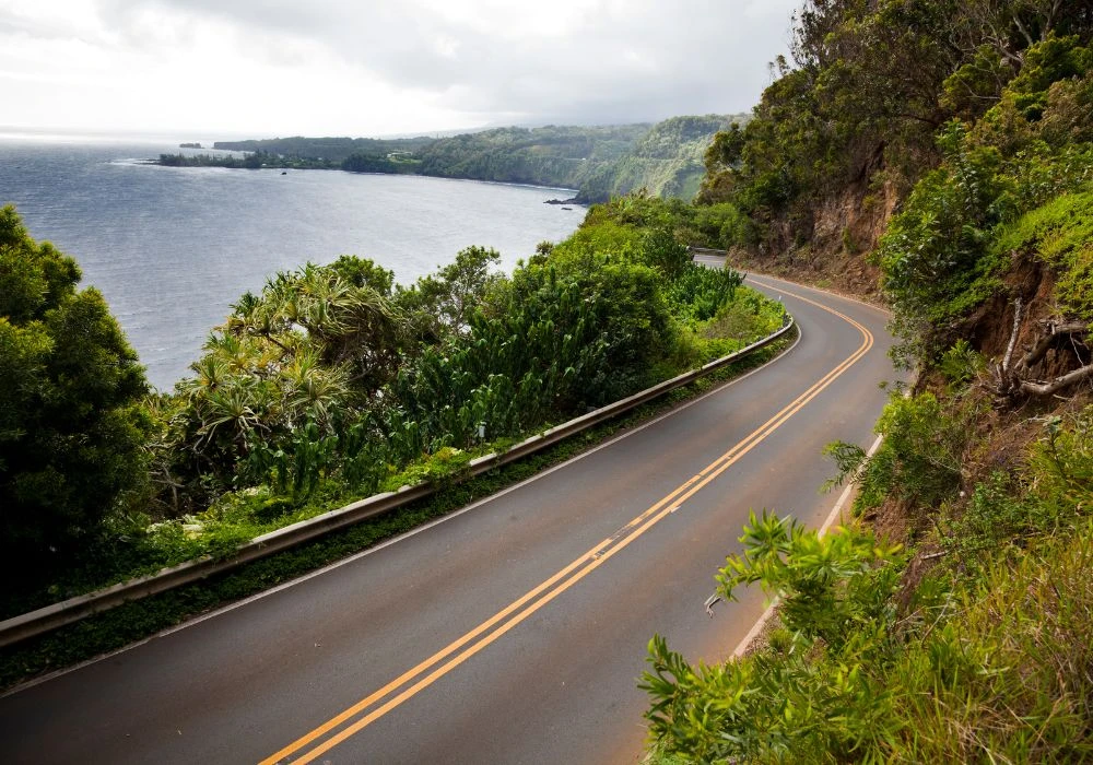 Exploring the Beauty of Road to Hana Tours and Waterfalls