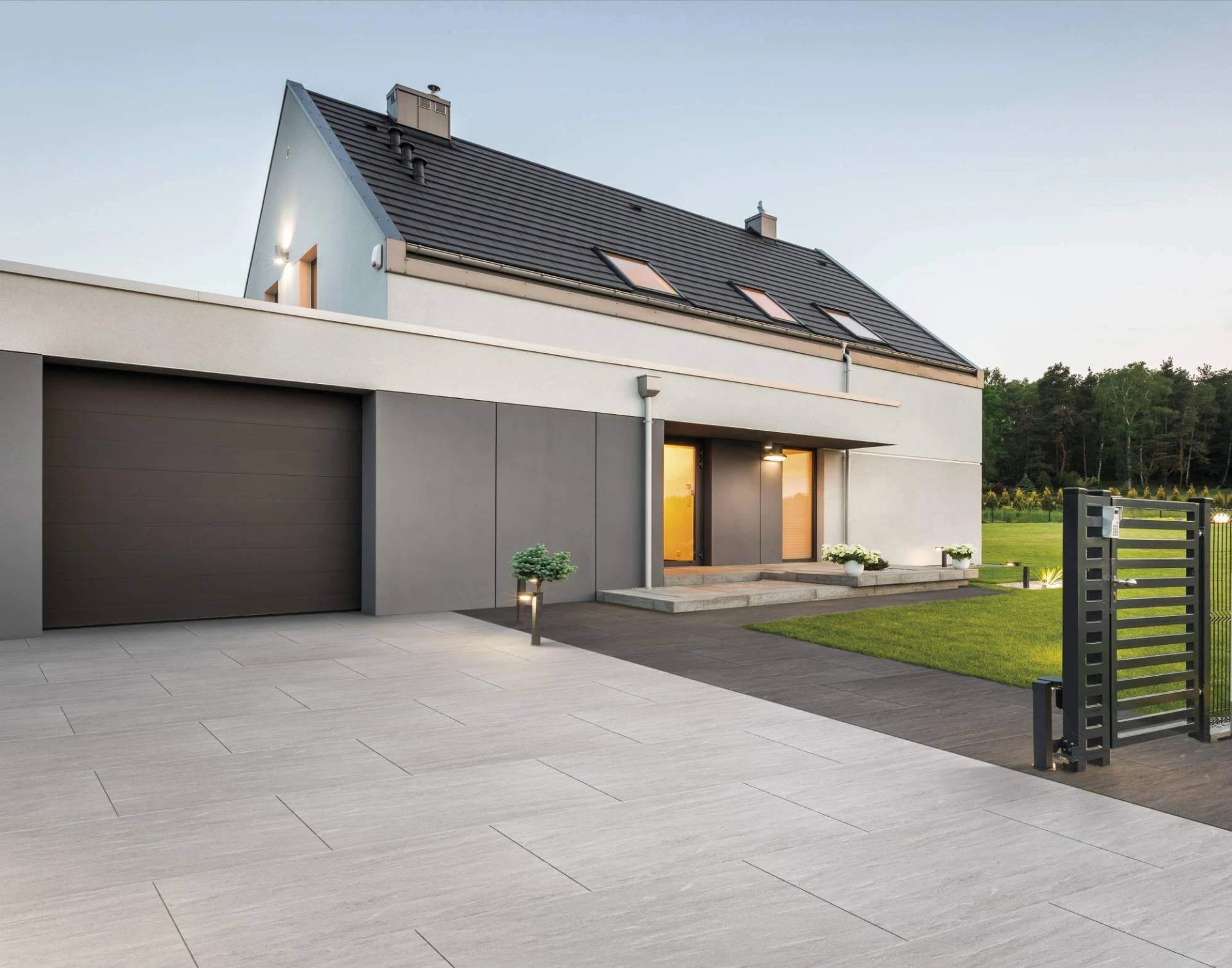 Benefits of Using Porcelain Tiles Over Other Materials