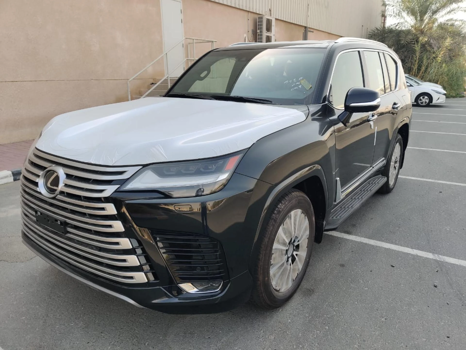 Why Is the Lexus LX 600 Considered a Benchmark in Luxury SUVs?