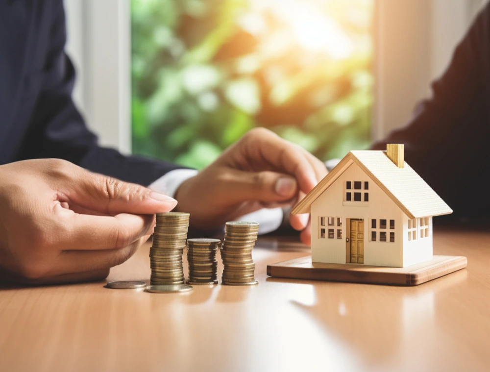 Home Loan Refinance vs Balance Transfer: What’s the Difference?