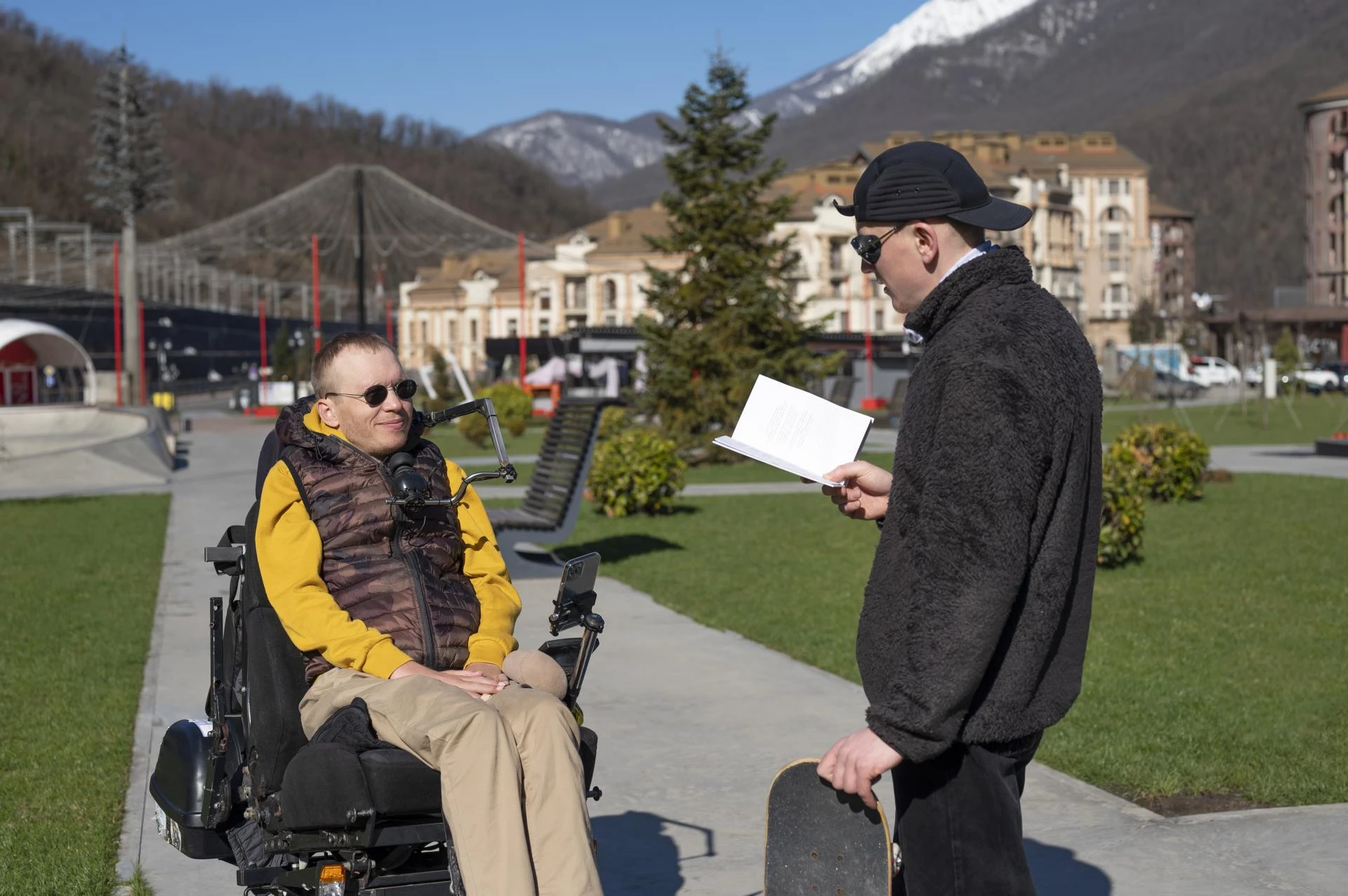 Wheelchair Travel Checklist: What to Carry When Using Accessible Transport Services