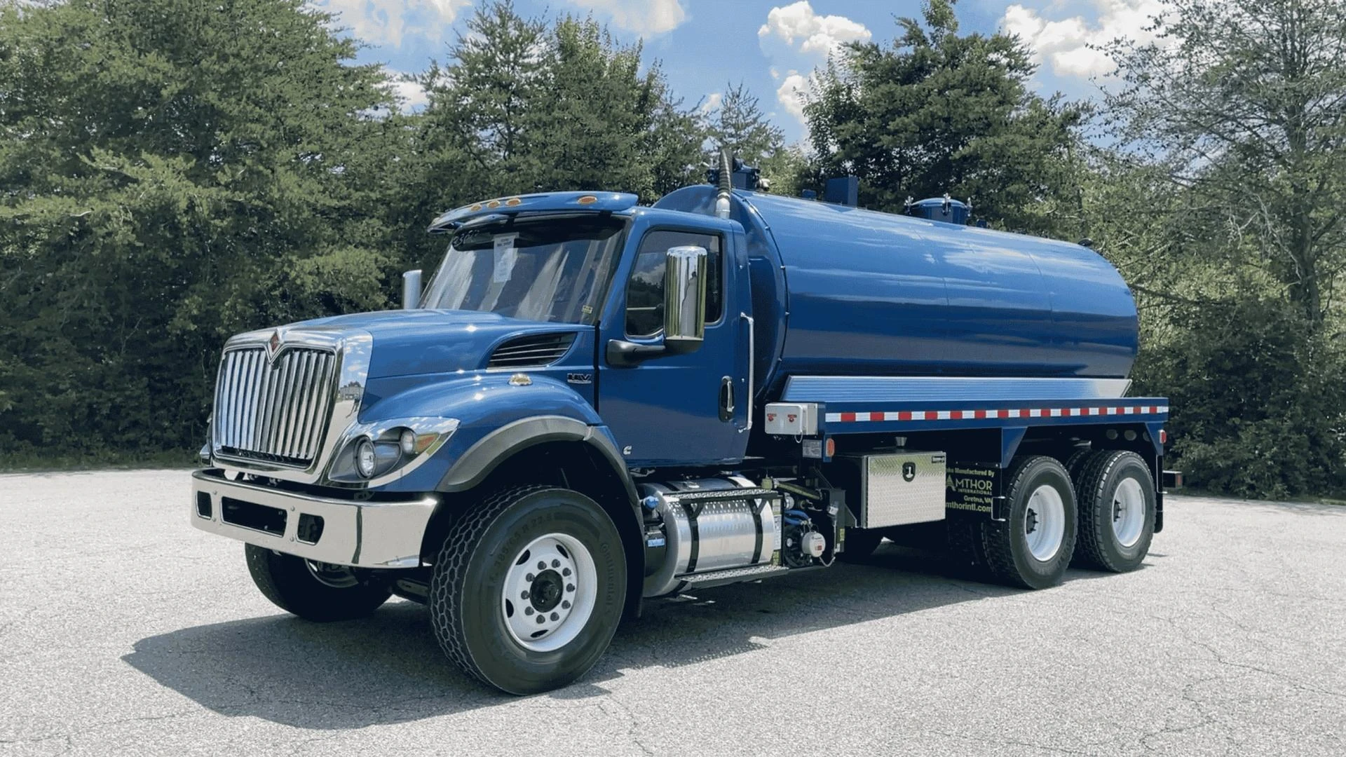 Fuel, Liquids, Chemicals & More: What Tanker Trucks Haul across the USA?