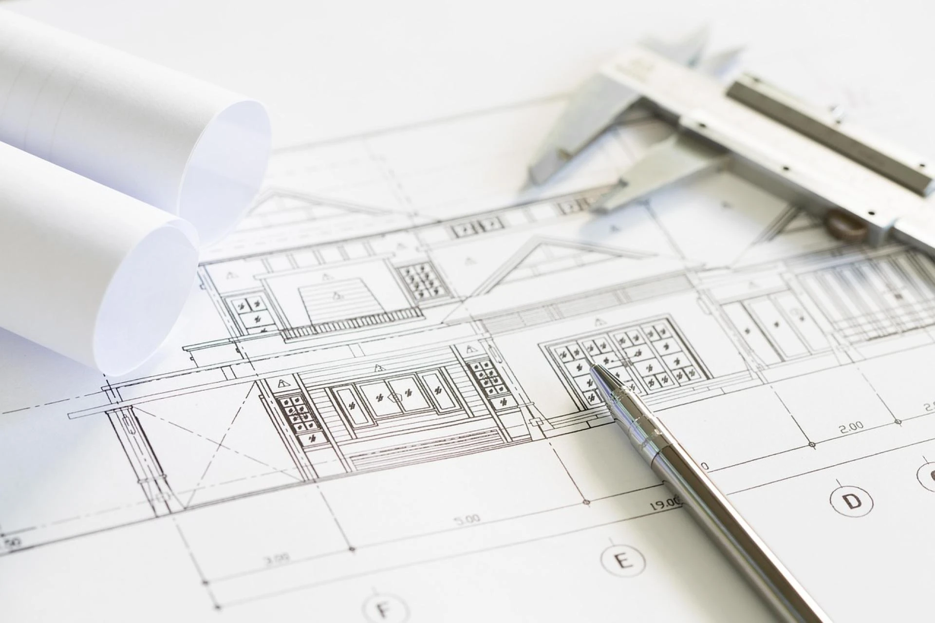 10 Things to Check Before Hiring an Architect Near You