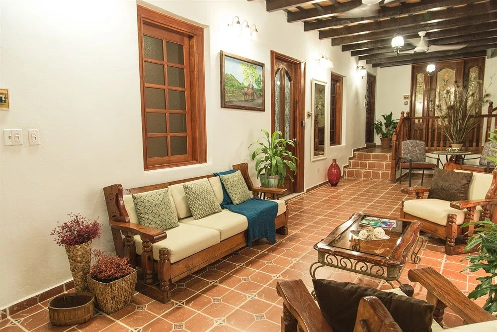 The Art of Staying & Savoring: Single Queen Rooms and Fine Dining in Puerto Rico