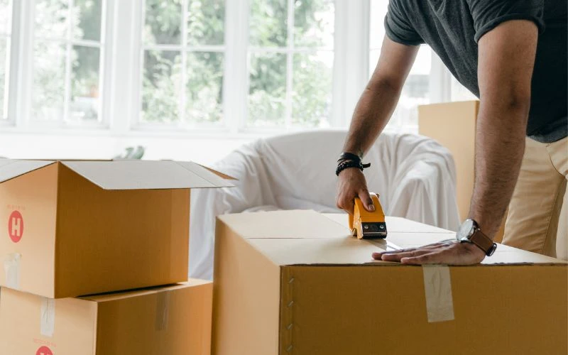 How to Pack Fragile Furniture Like a Pro