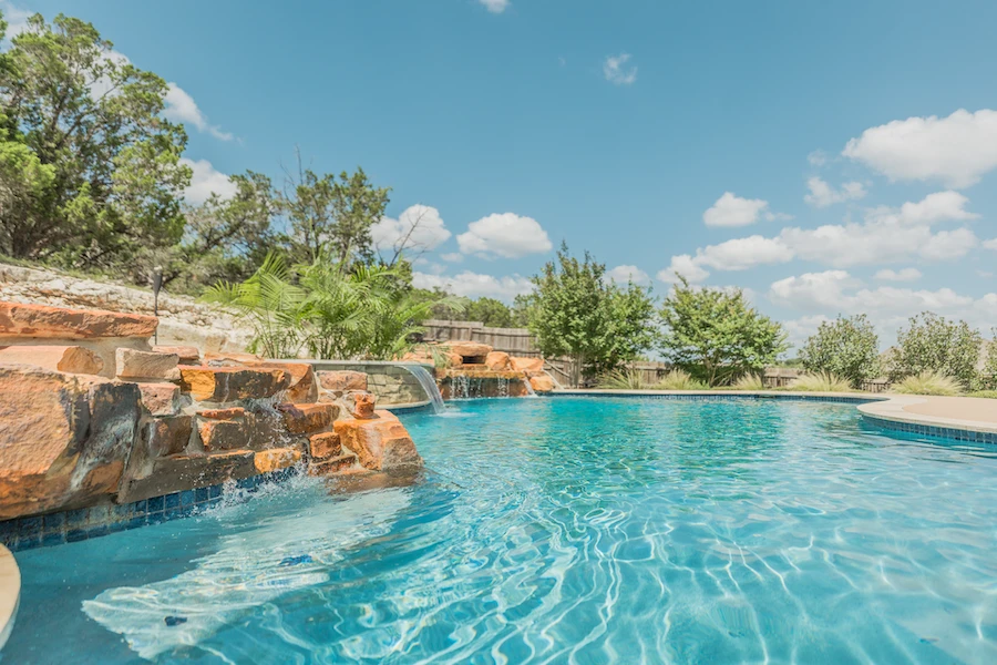 Swimming Pool Contractor in San Antonio – Expert Guide