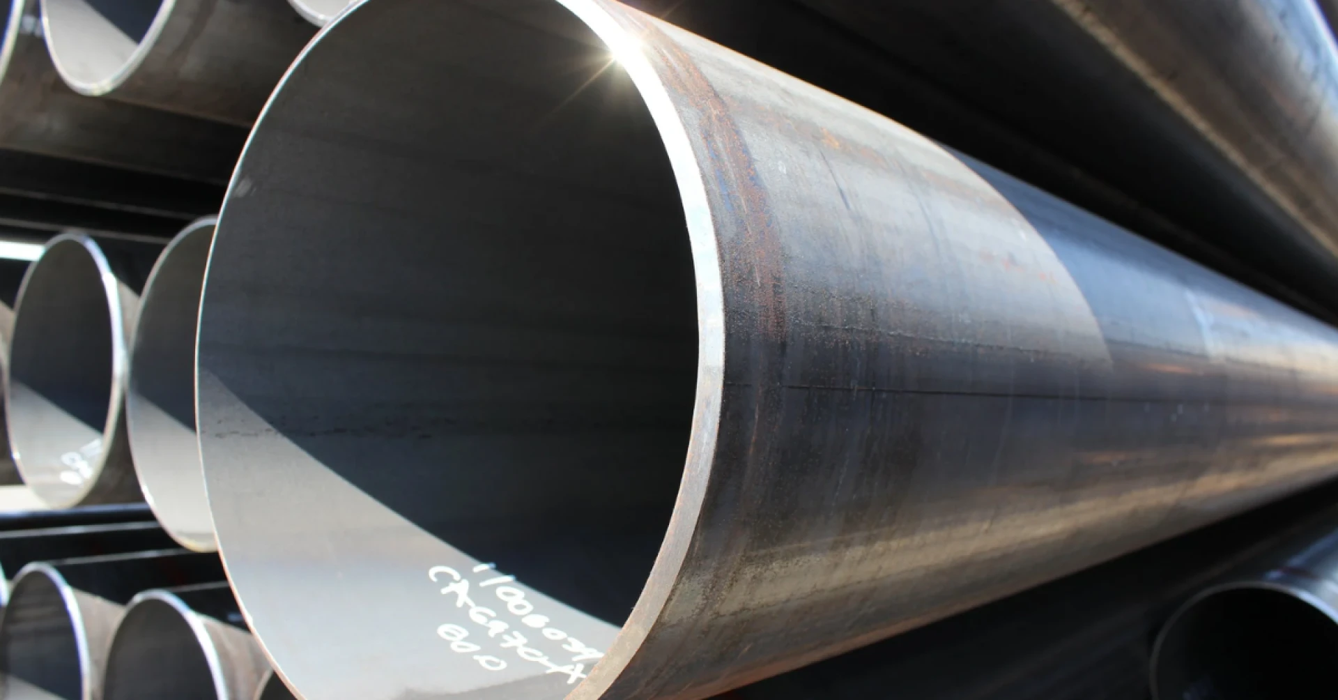 ERW Carbon Steel Pipe – Specifications, Applications & Benefits