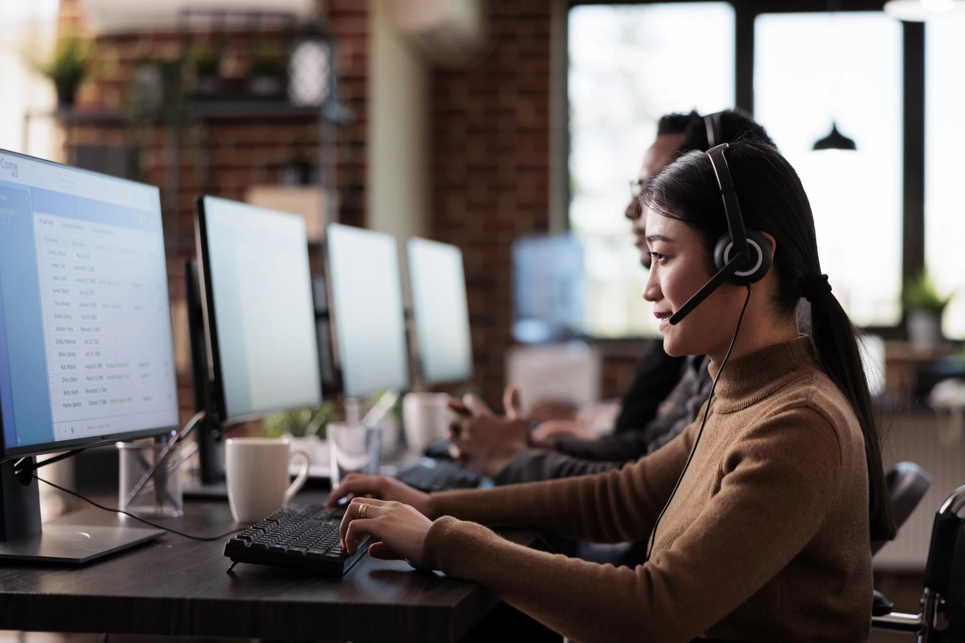10 Powerful Ways to Improve Your Call Center Operations with Outbound Call Center Software