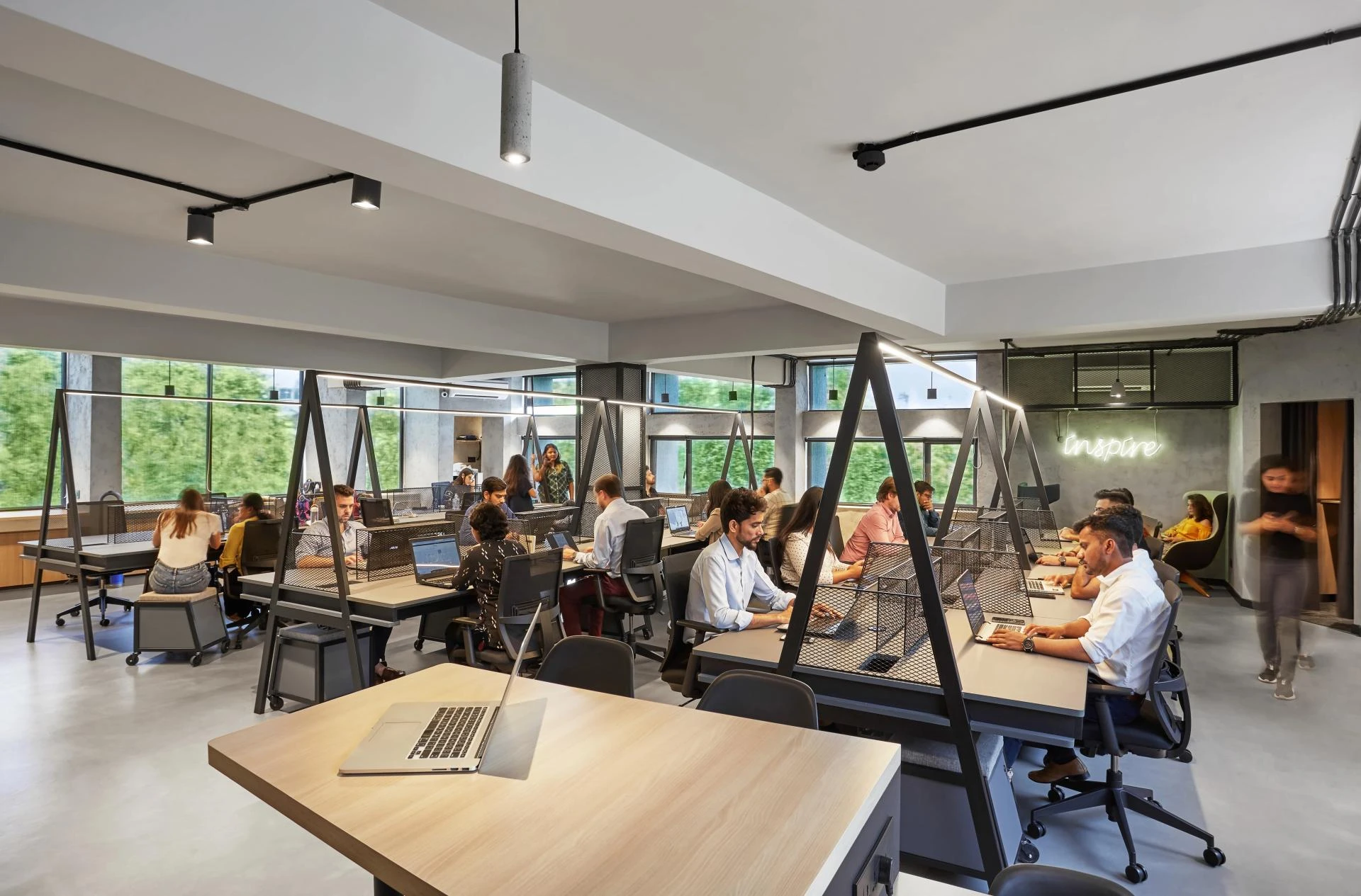 Corporate Interior Design Firms 2025: Creating Modern, Productive Workspaces