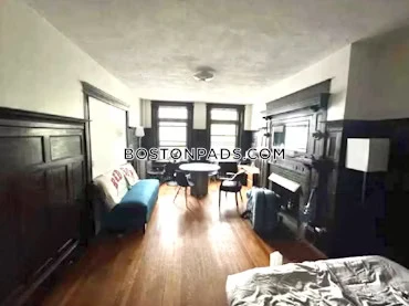 Why Choose Boston College Off-Campus Housing