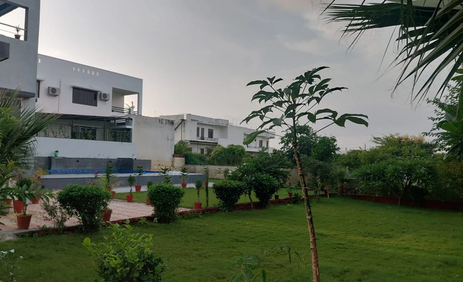 Best Time to Visit Udaipur & Stay at Moti Paradise