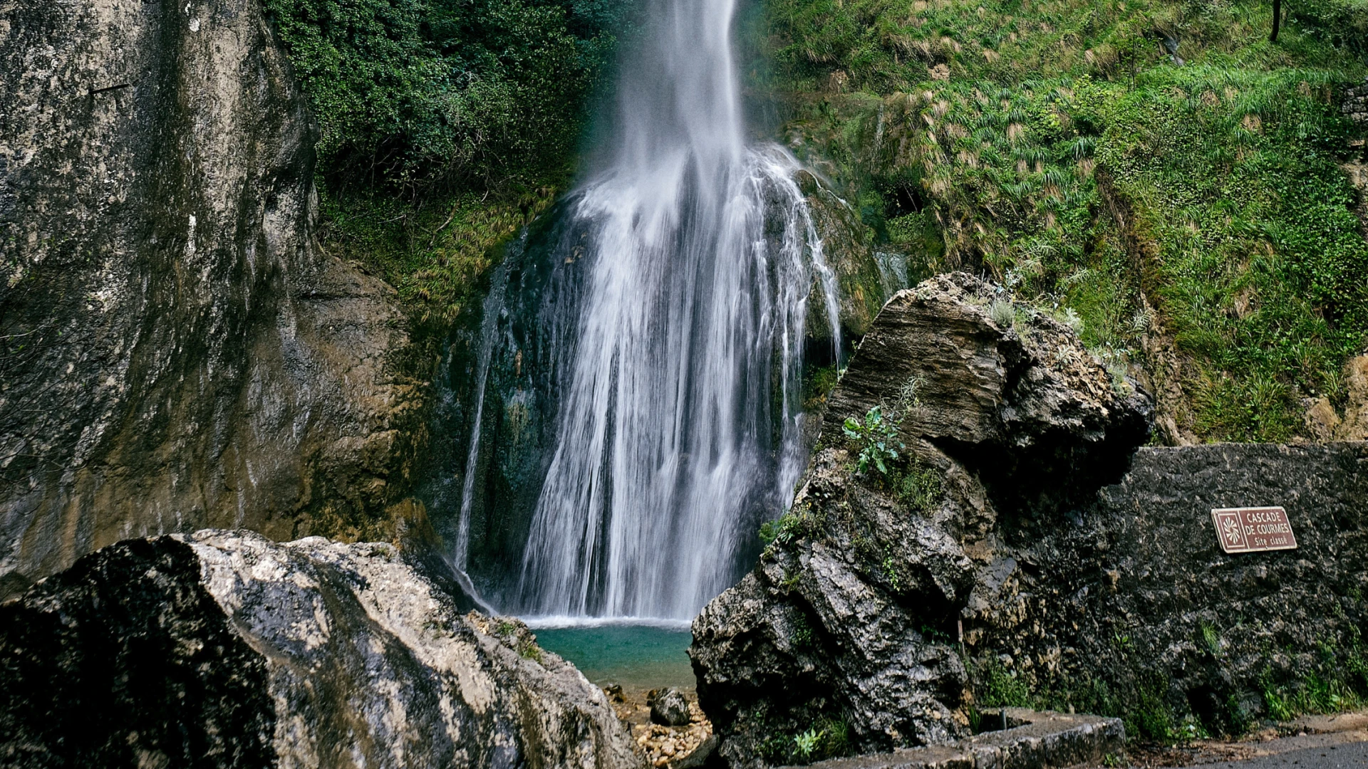 Your Ultimate Guide to Hana Highway Waterfalls Adventure