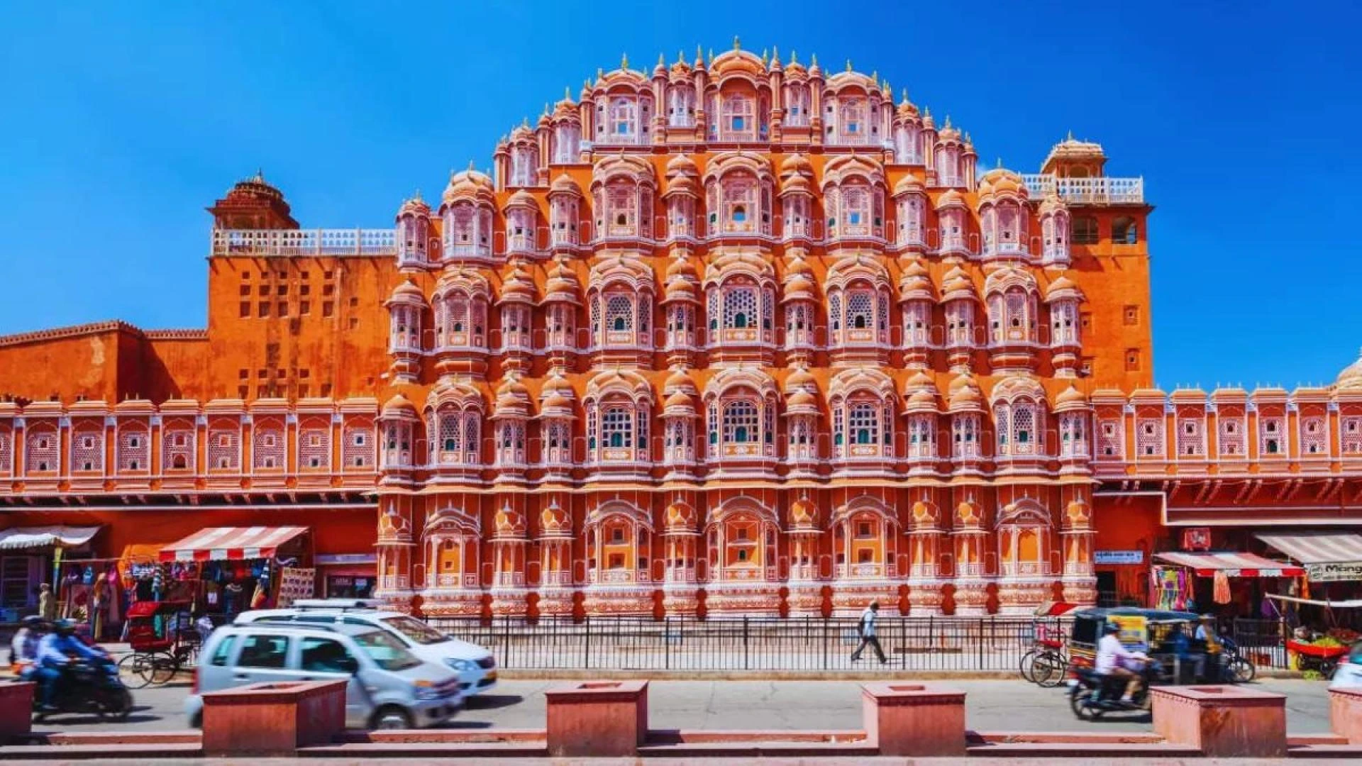 Explore Rajasthan with the Golden Triangle India in Two Days