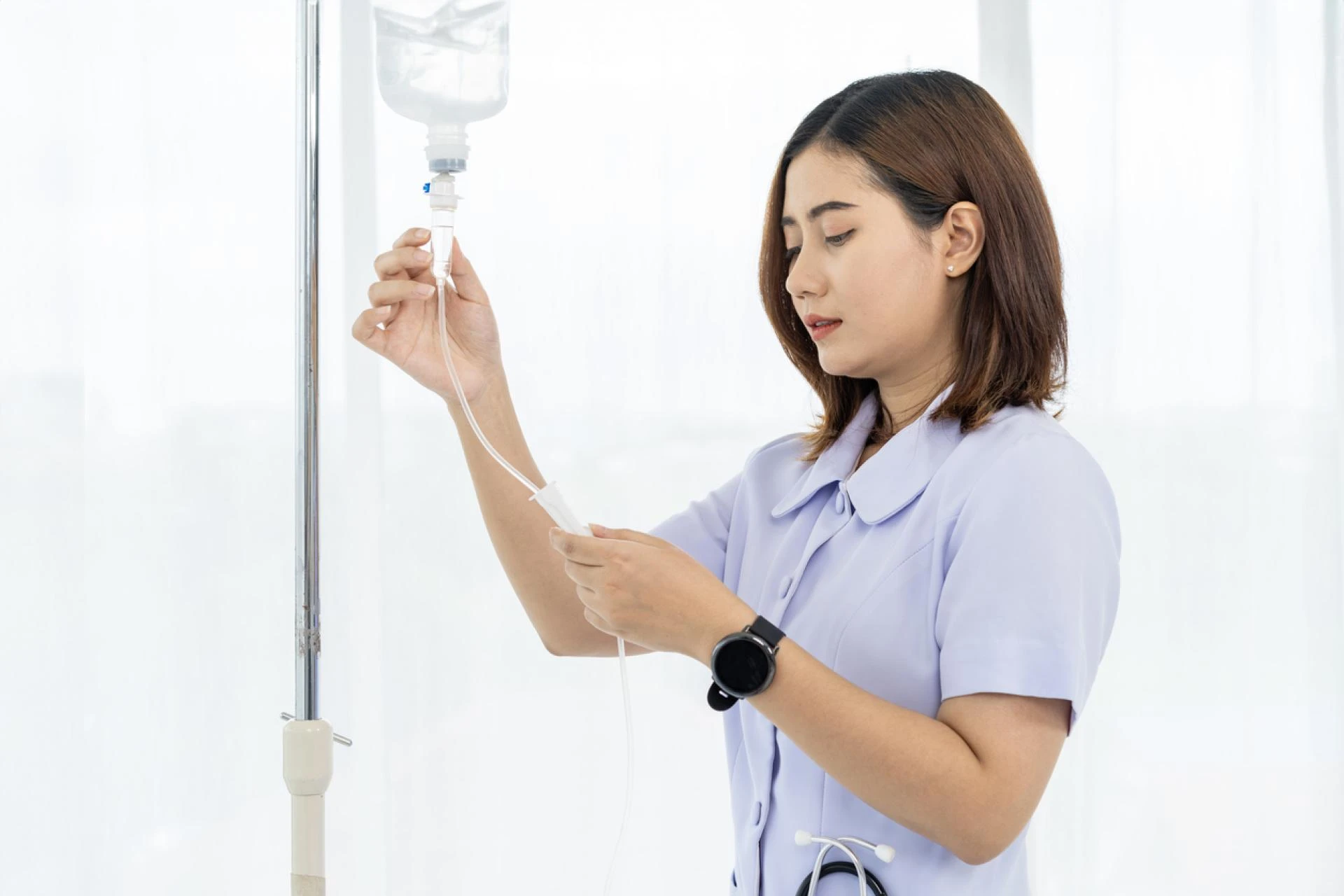 Glutathione IV Drip vs. IV Vitamin ATP Booster: Which Therapy is Right for You in Surrey?
