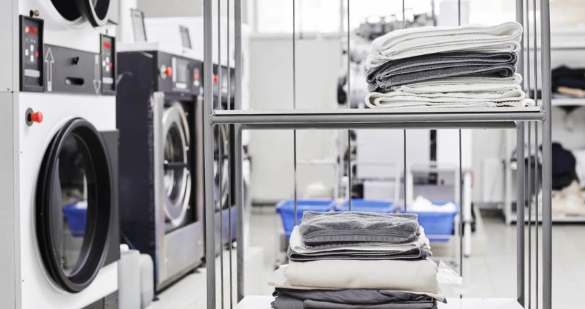 Linen Care 101: Extend the Life of Your Commercial Linens in Chicago
