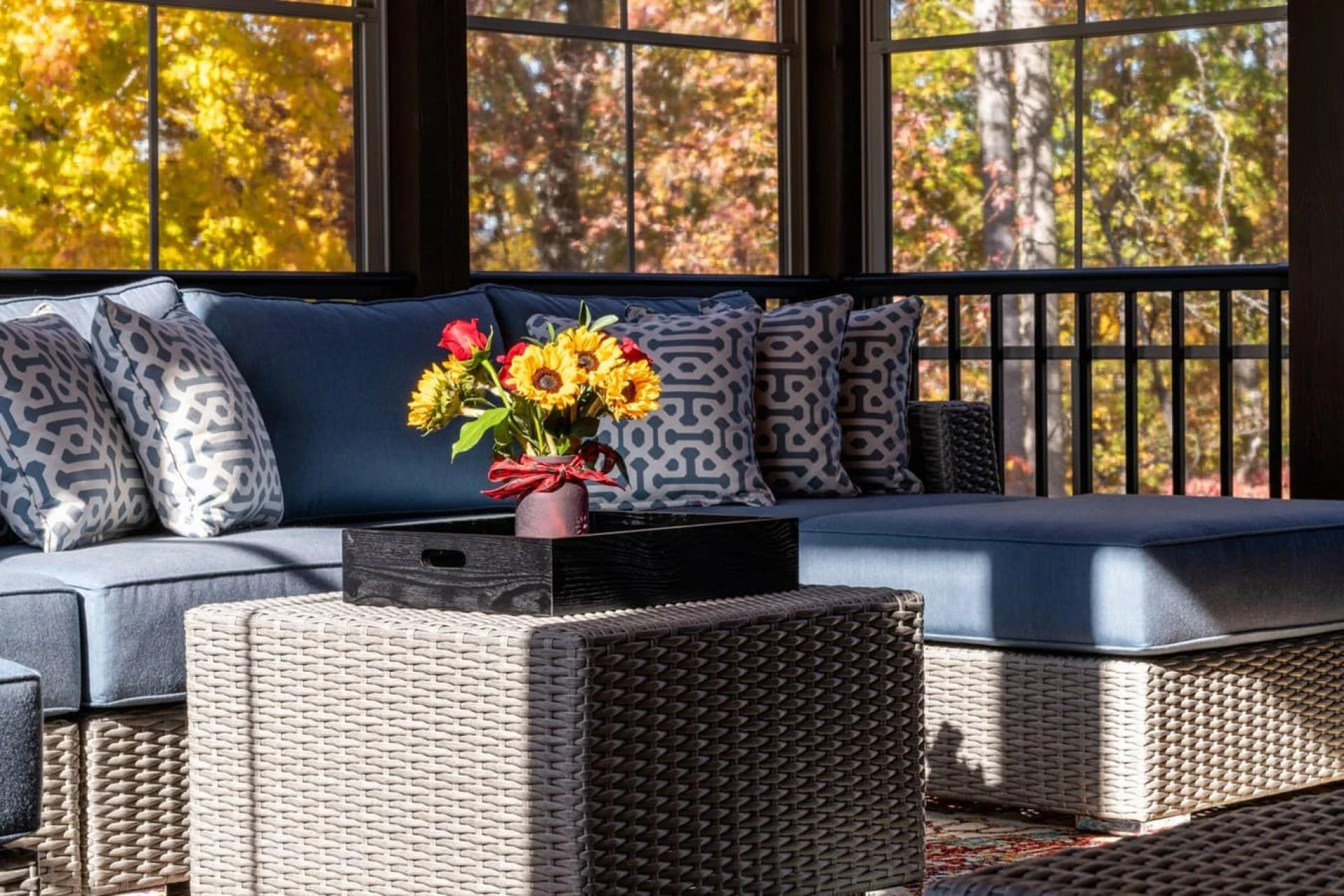 Comment réduire le prix de votre solarium 3 saisons ? Astuces et conseils