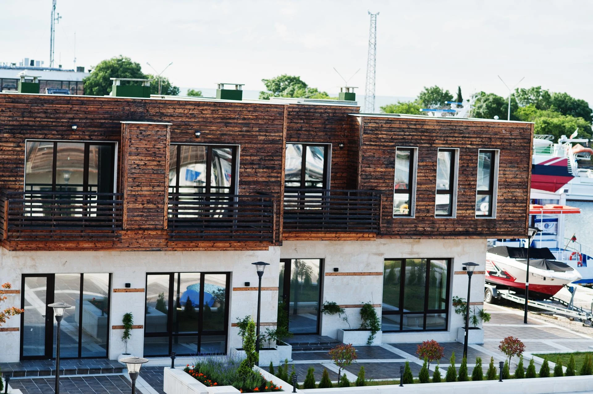Static Residential Architecture: Why Stability Matters for Safety and Comfort