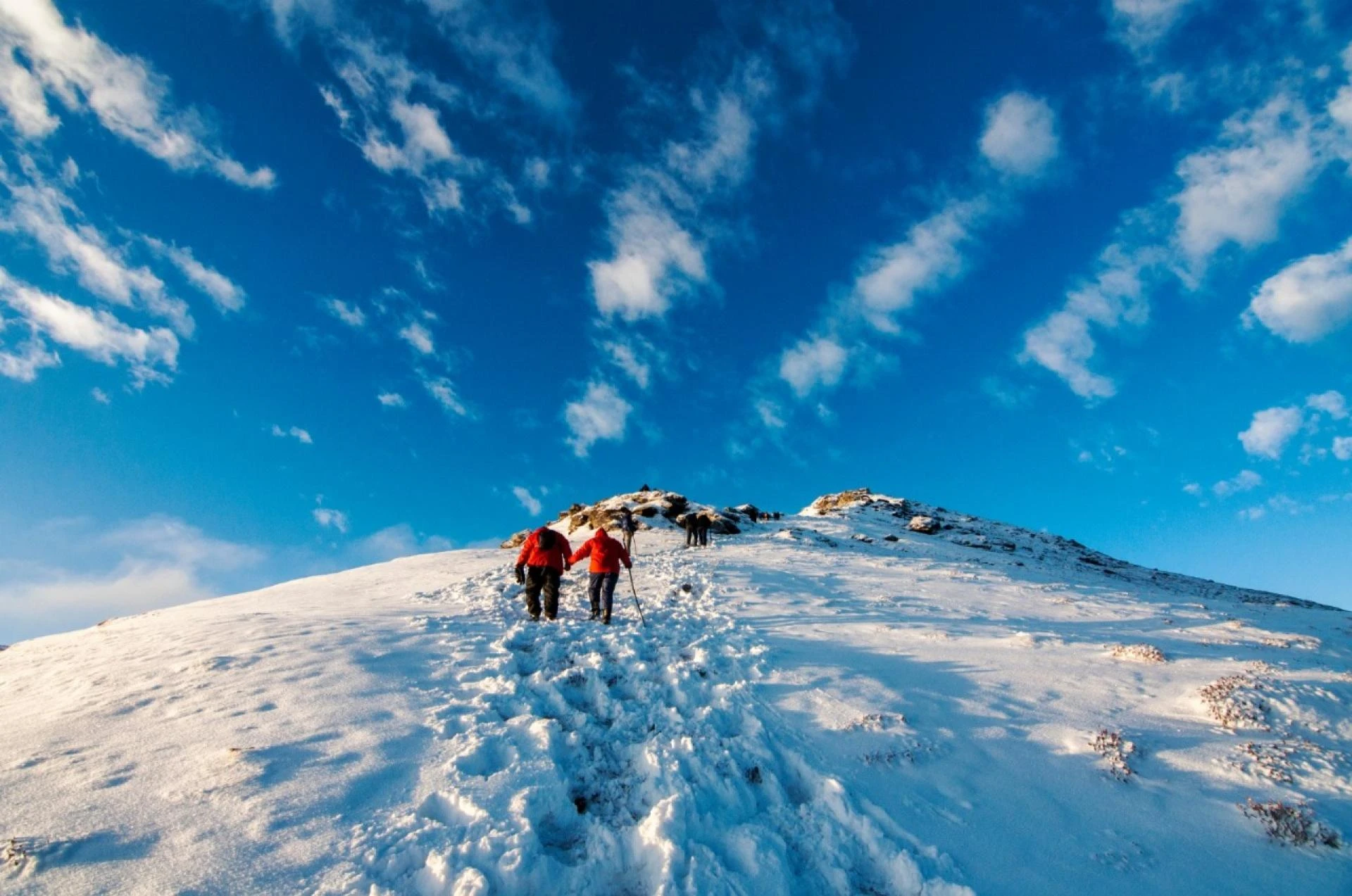 Trek to Kedarkantha in December- Thrilling White Winter Trek Yet Easy on Your Pocket!