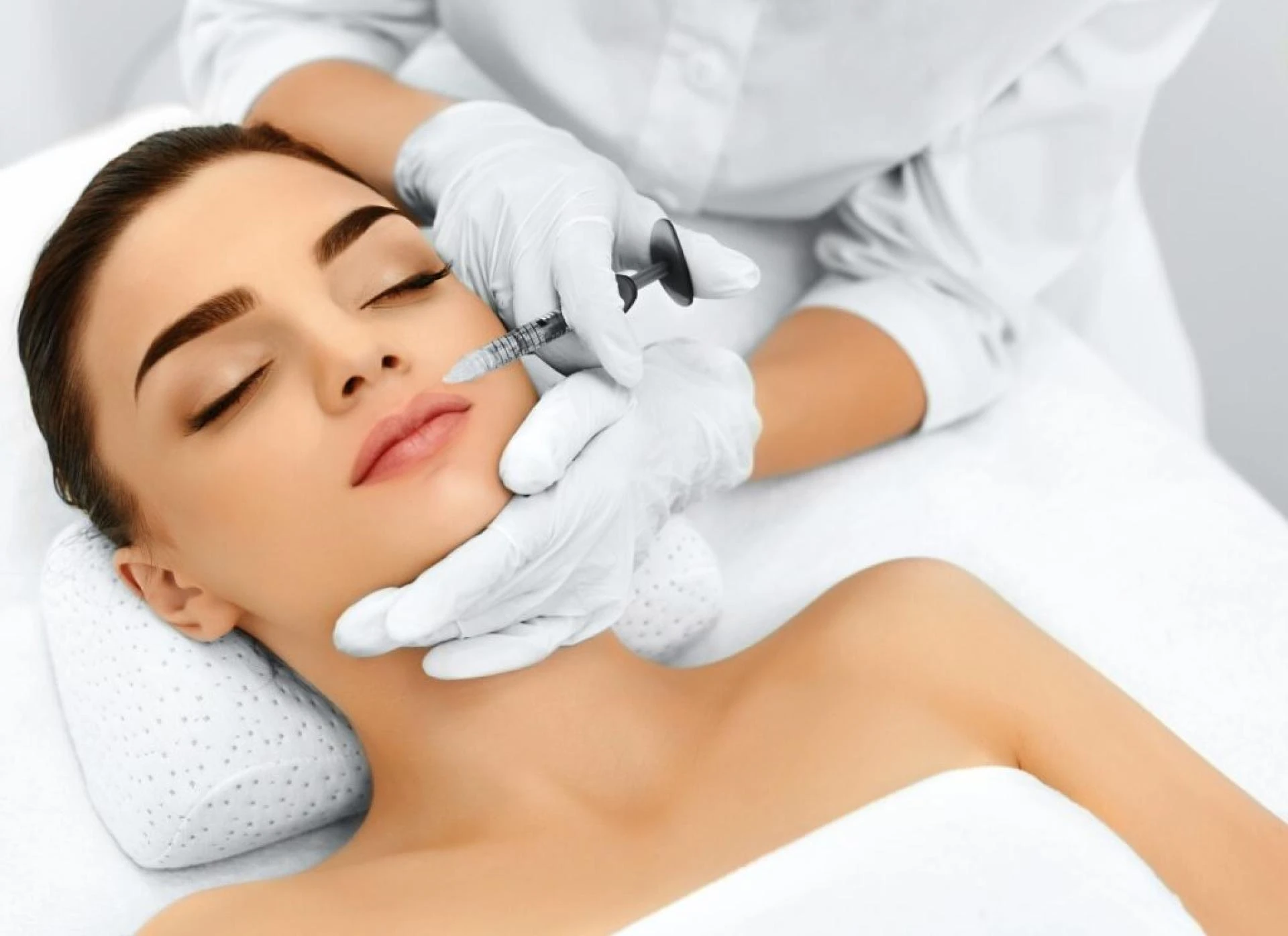 Get Natural Glow with Dermal Fillers in Islamabad