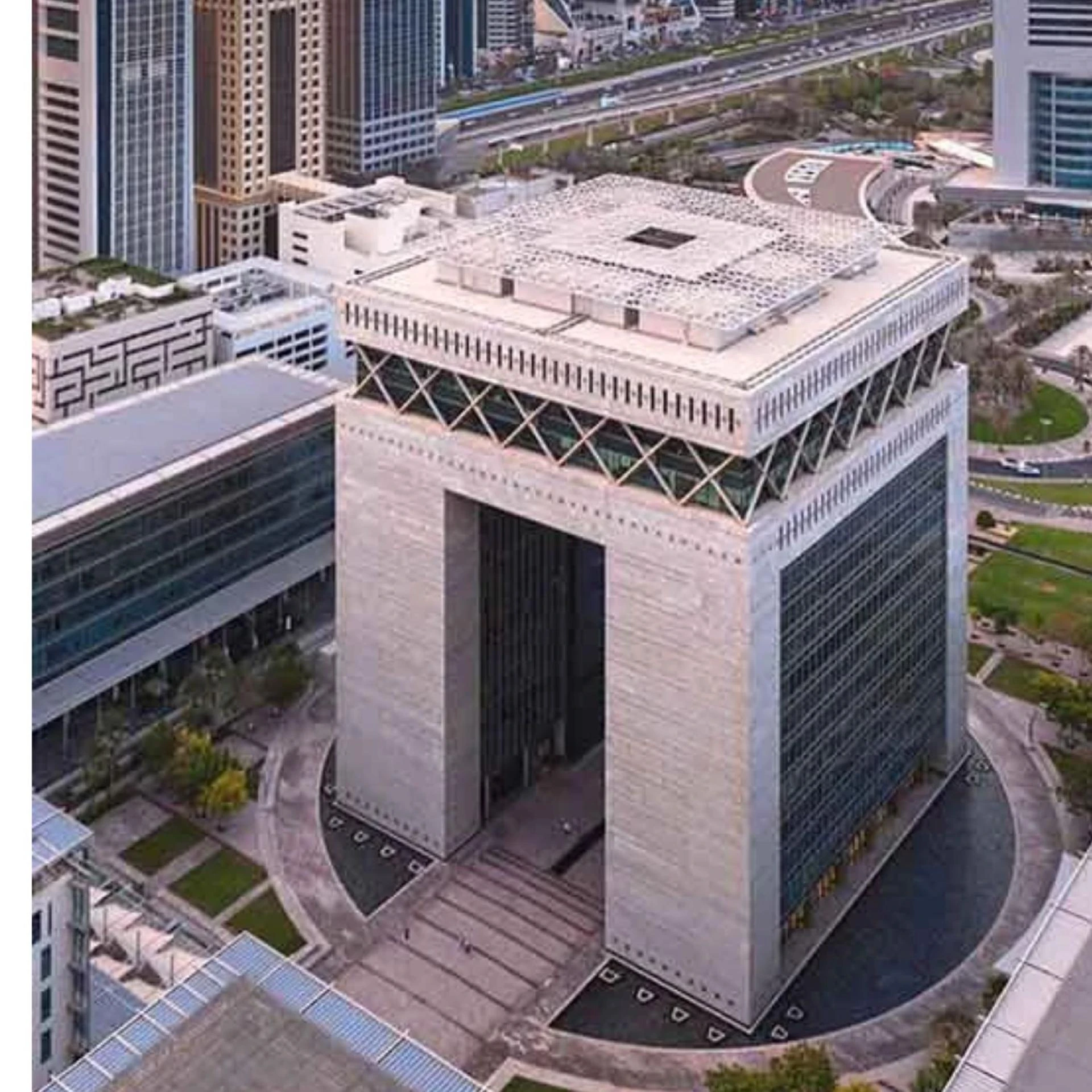 How Can a Company Formation Consultant in Dubai Help You?