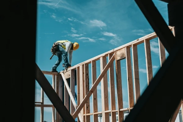 Why Should You Consider the Services of Home Extension Builders?