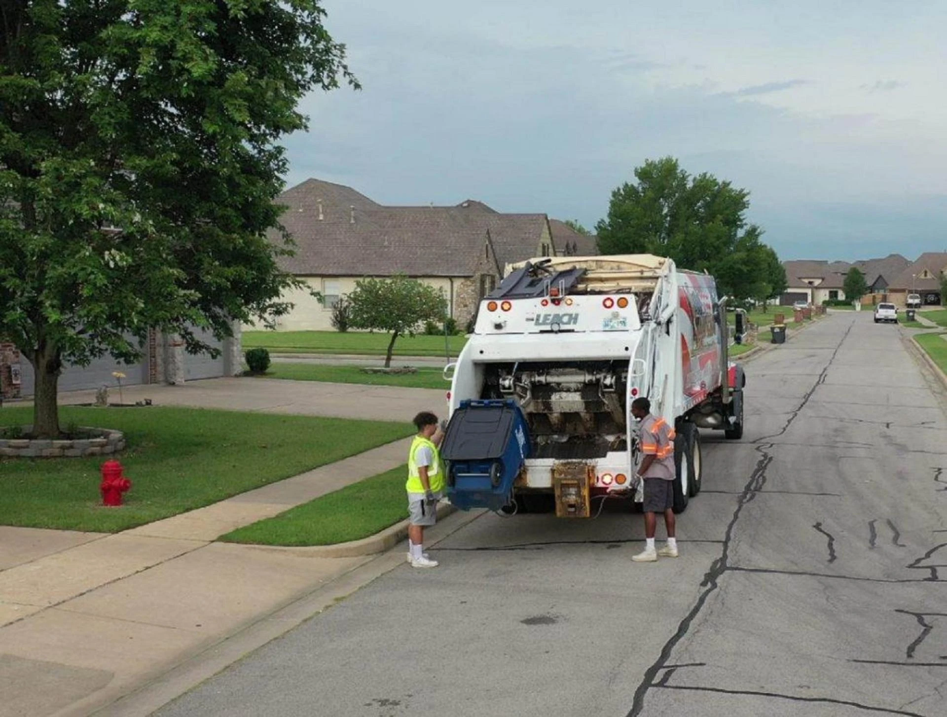 How Trash Route Software Helps Waste Companies Save Time and Resources