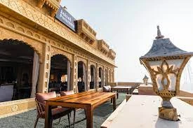 What are the best family-friendly hotels in Jaisalmer?