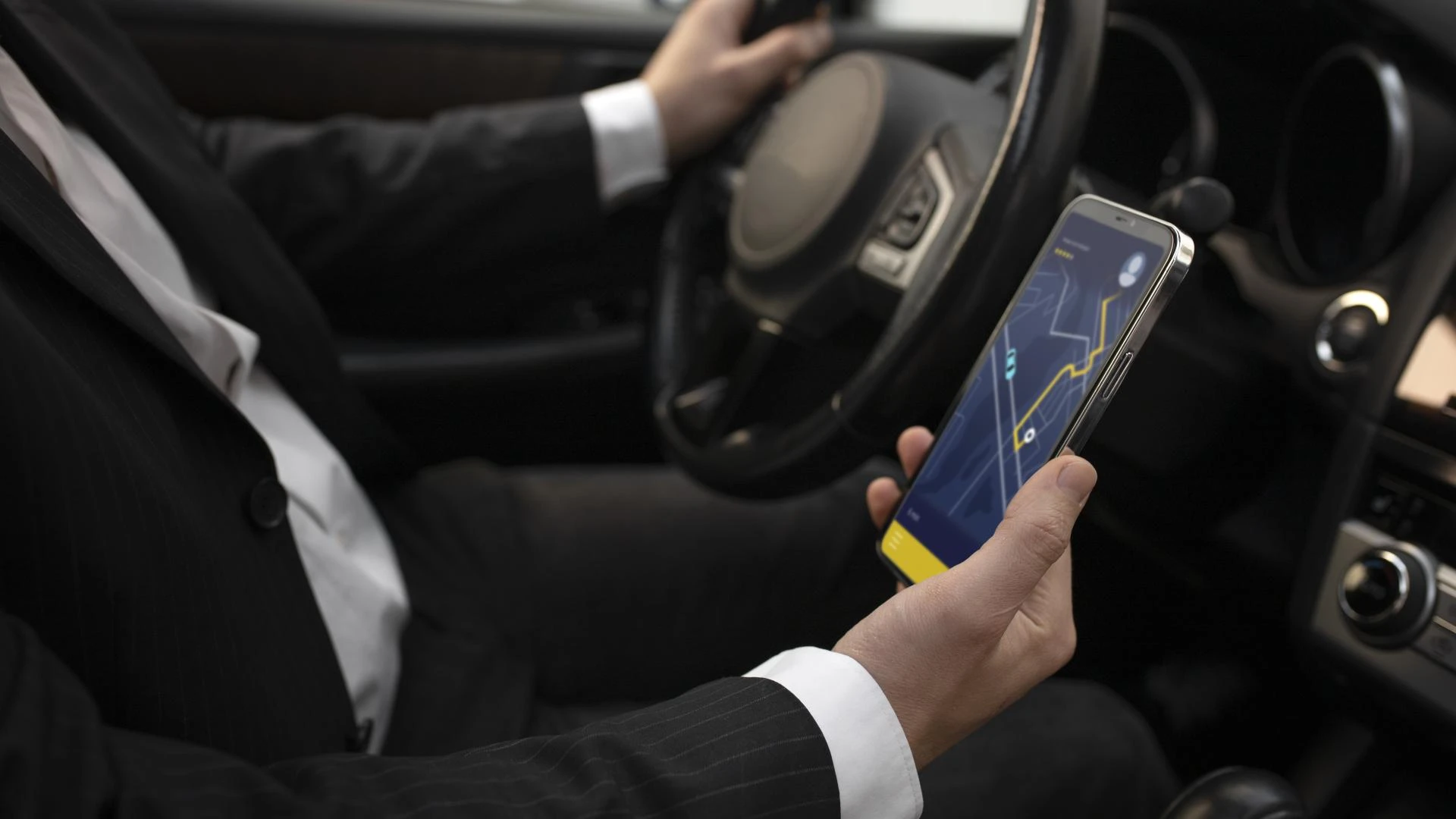 How a Taxi from Melbourne CBD to Airport Can Save You Time and Stress