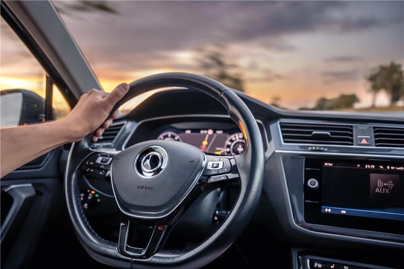 How Cadillac Steering Wheel Covers Improve Grip and Driving Safety