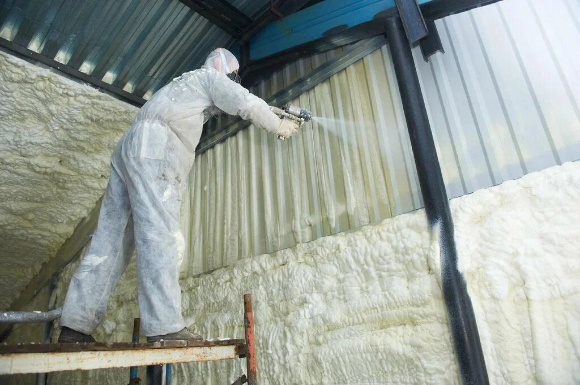 How Commercial Spray Foam Insulation Keeps HVAC Loads Lower
